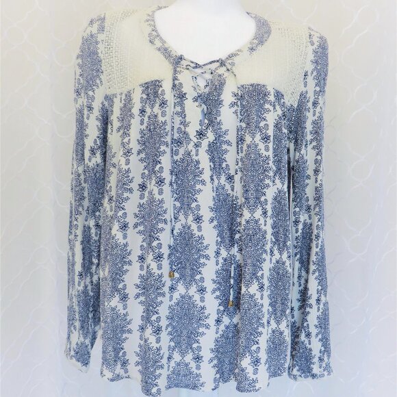 Blue and White Blouse Top Shirt with Wedgwood Style Pattern...625 - Picture 1 of 11